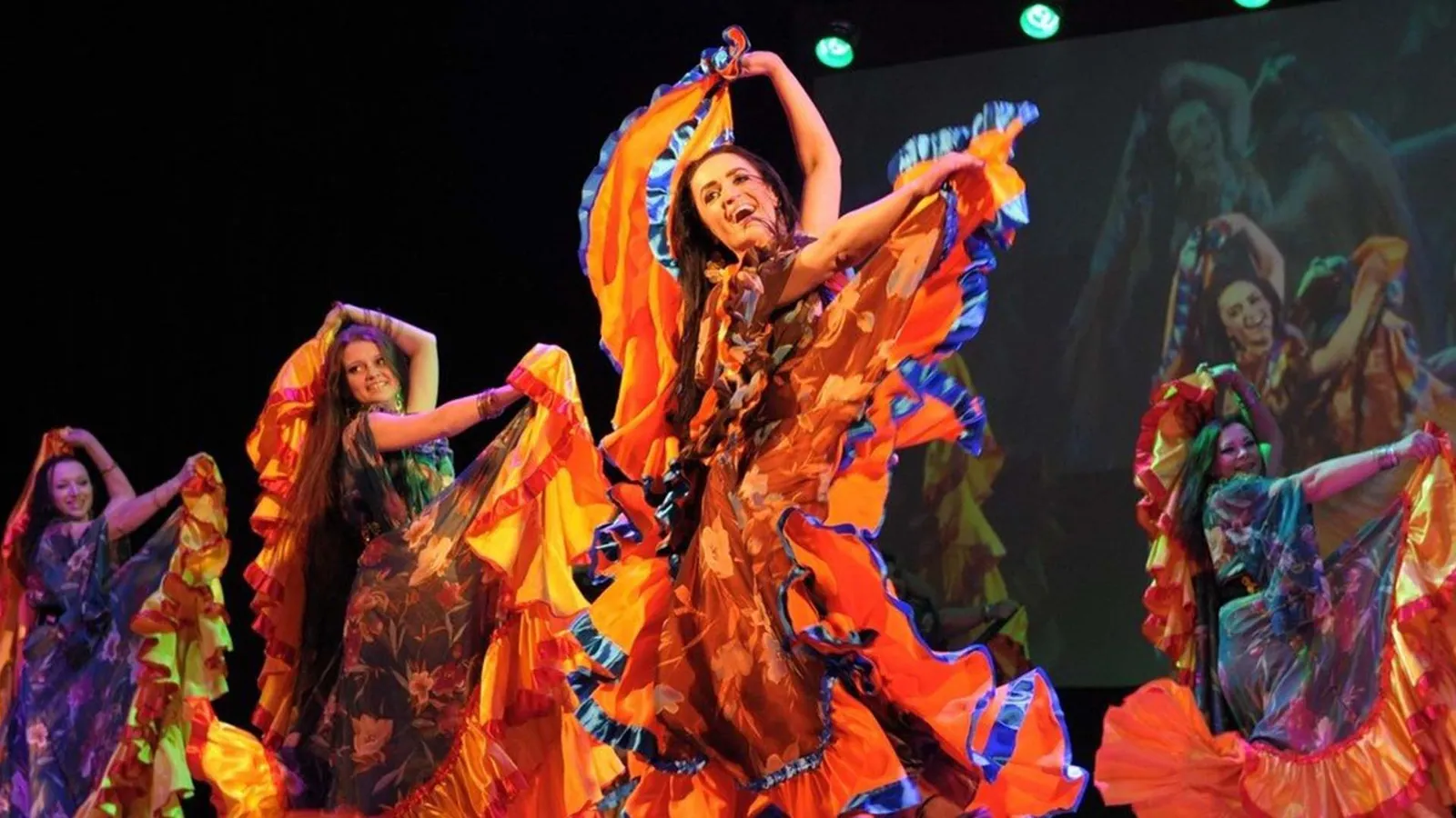 Ukrainian Dance World - Gypsy